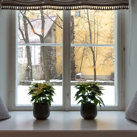 Exclusive Charm Of The Old Tallinn Tallinna Exterior photo